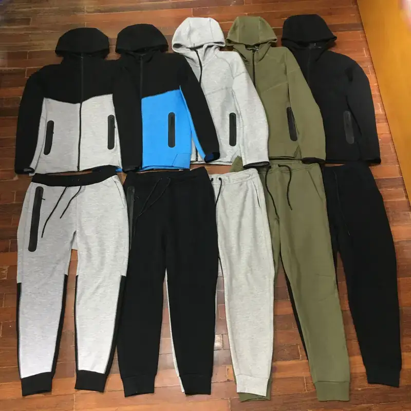 Nike Tech Fleece