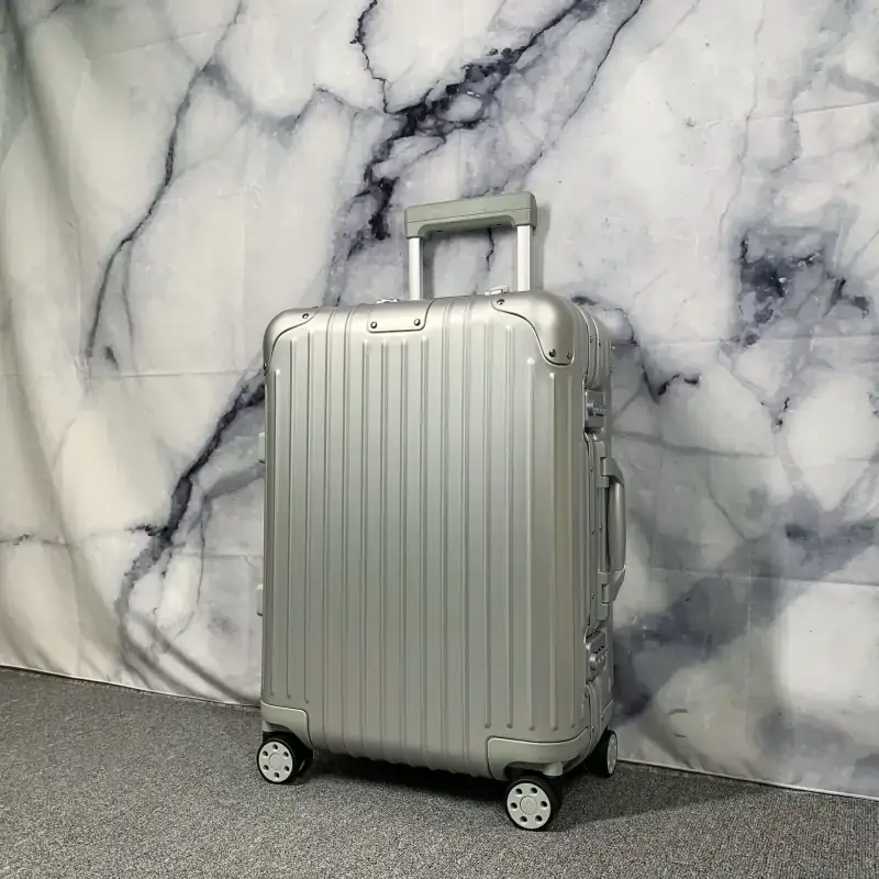 Rimowa Carry On