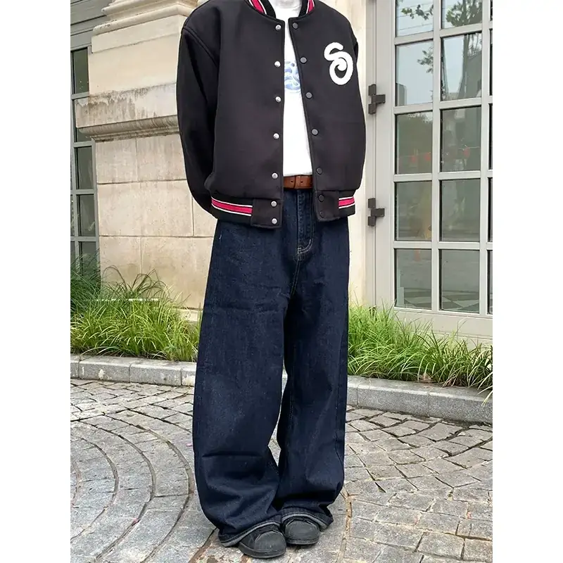 Vintage Clean Fit Washed Baggy Jeans